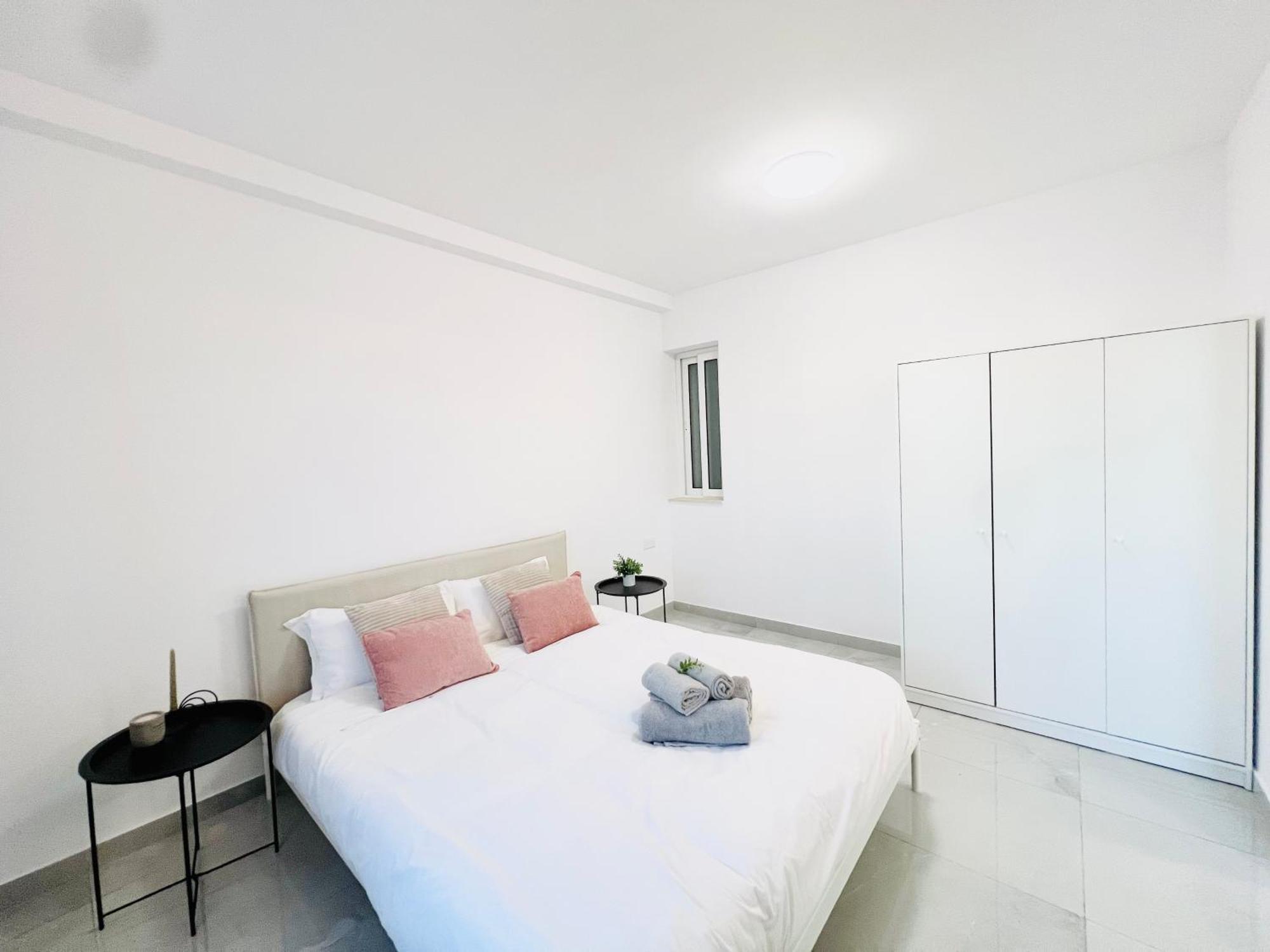 Sunshine Suits - Brand New Apartments Msida Bagian luar foto